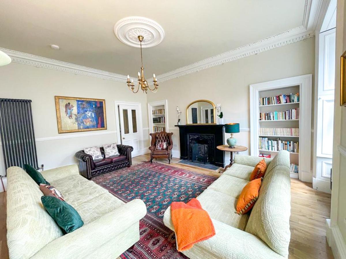 Remarkable 5Br Townhouse With Garden, Sleeps 12 EDI Kültér fotó